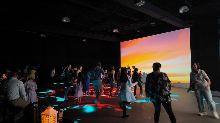 Guests dancing on the LED floor